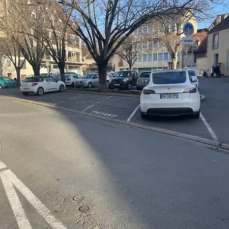 Au Coeur De La Cite Medievale Montluçon