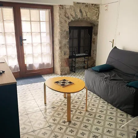 Apartment Au Coeur De La Cite Medievale